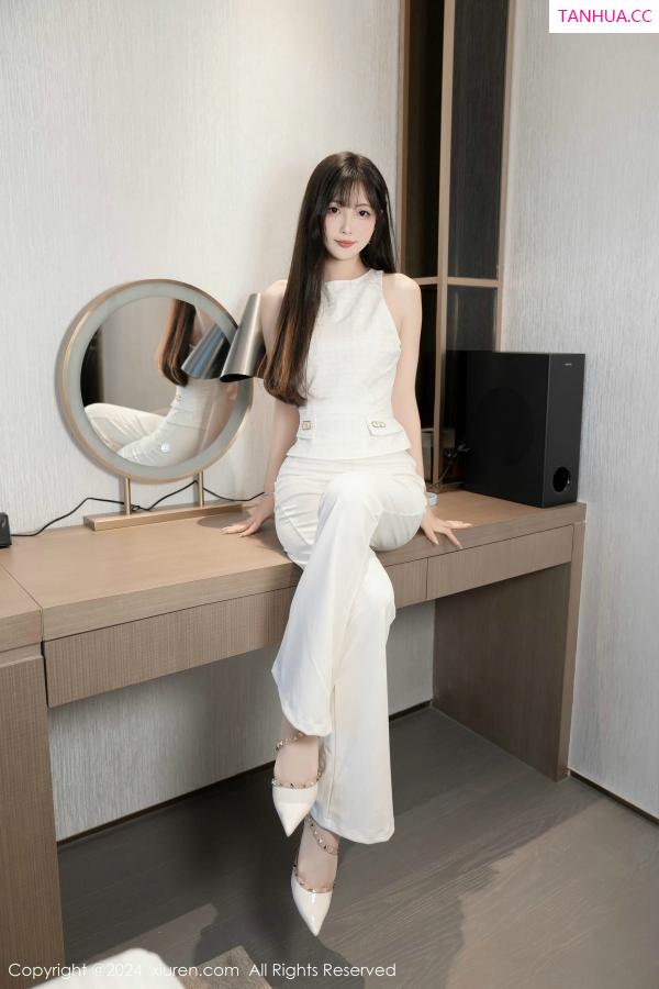 林星阑  [XiuRen]高清写真图 2024.11.29 No.9528 林星阑 美腿丝袜第37张图片